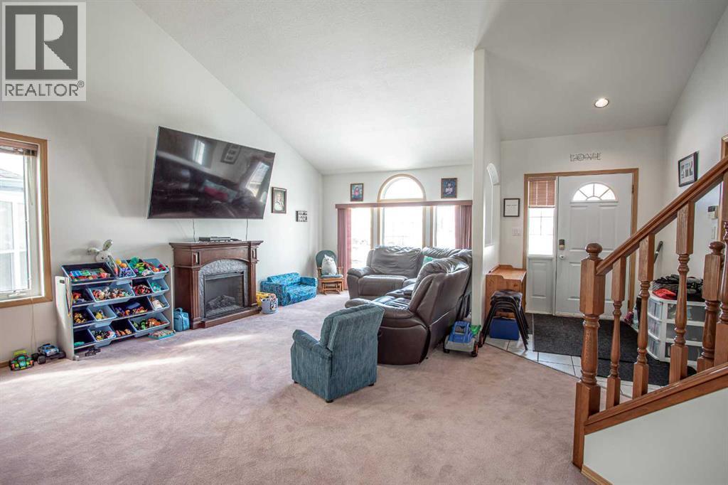 10711 104 Street, High Level, Alberta  T0H 1Z0 - Photo 3 - A2301566