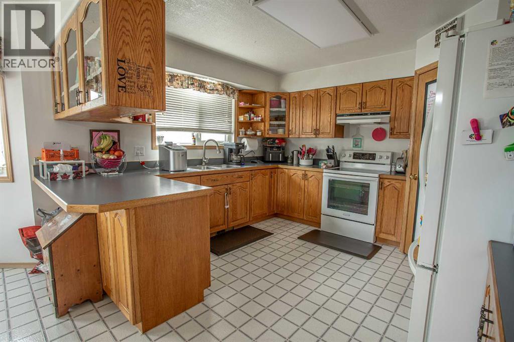 10711 104 Street, High Level, Alberta  T0H 1Z0 - Photo 7 - A2301566