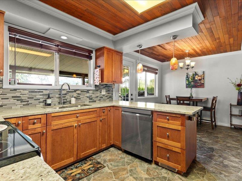 46633 Hope River Road, Fairfield Island, Chilliwack, British Columbia  V2P 7L5 - Photo 11 - R3112806