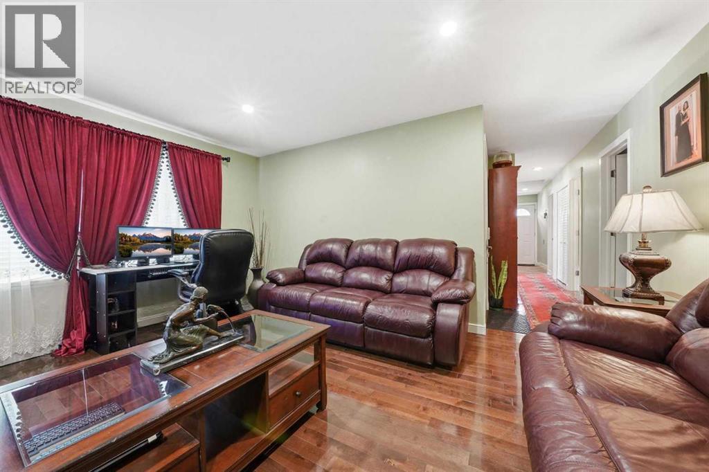 4728 Rundlehorn Drive Ne, Calgary, Alberta  t1y 2n4 - Photo 6 - A2299053