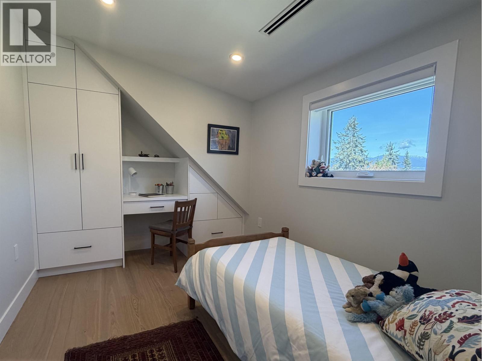 3760 Fleming Street, Vancouver, British Columbia  V5N 3W2 - Photo 9 - R3108980