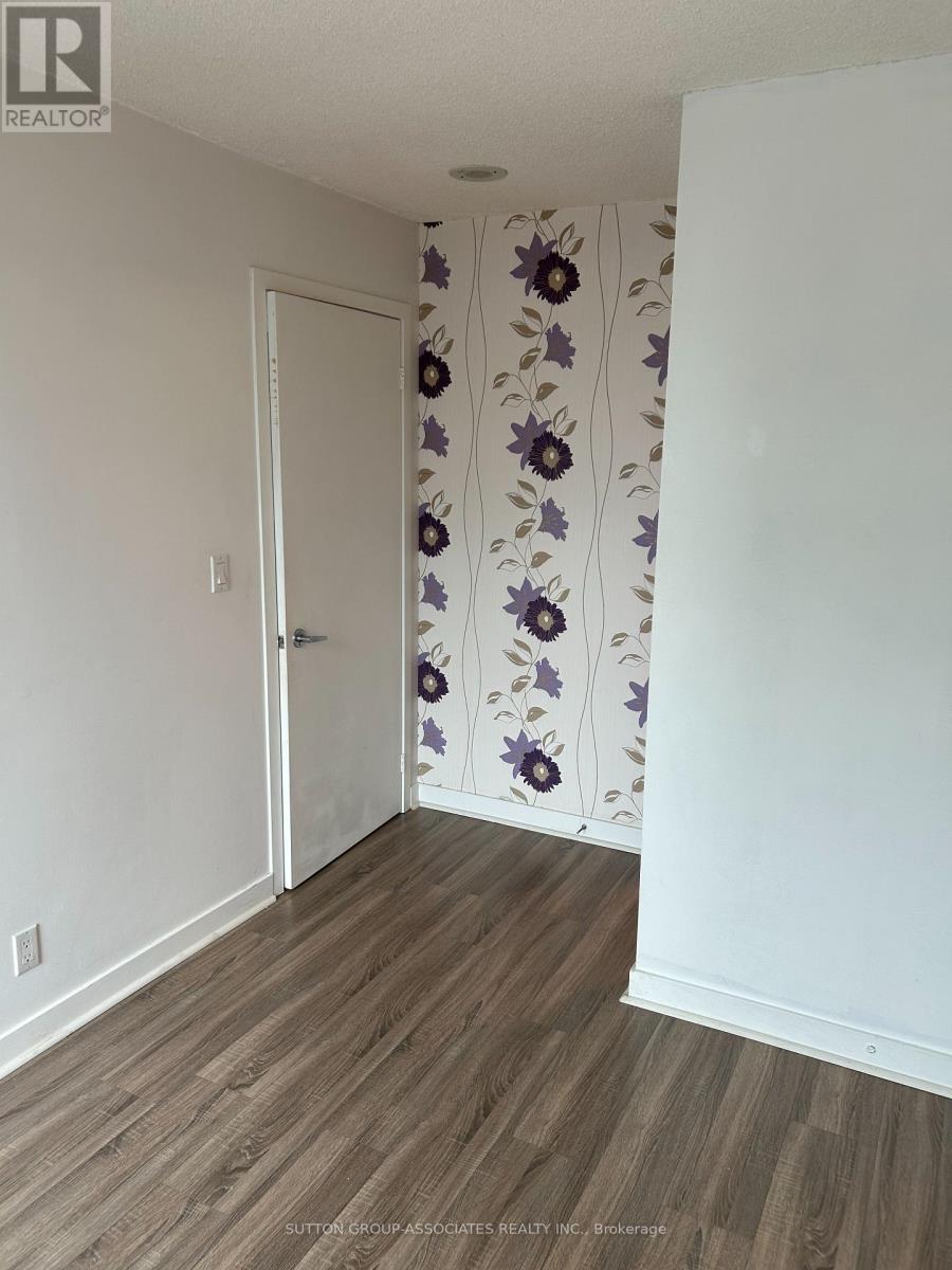 2703 - 381 Front Street W, Toronto, Ontario  M5V 3R8 - Photo 18 - C12948608