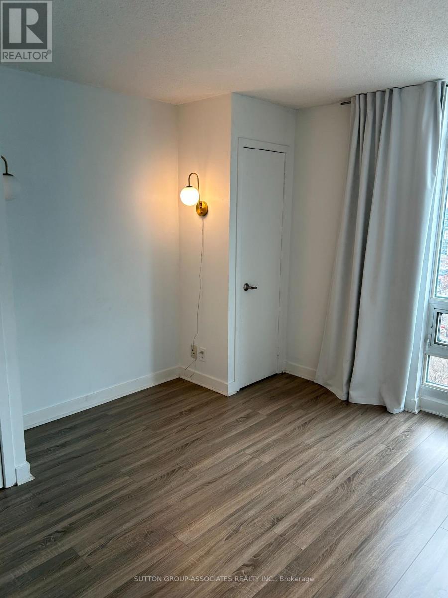 2703 - 381 Front Street W, Toronto, Ontario  M5V 3R8 - Photo 5 - C12948608