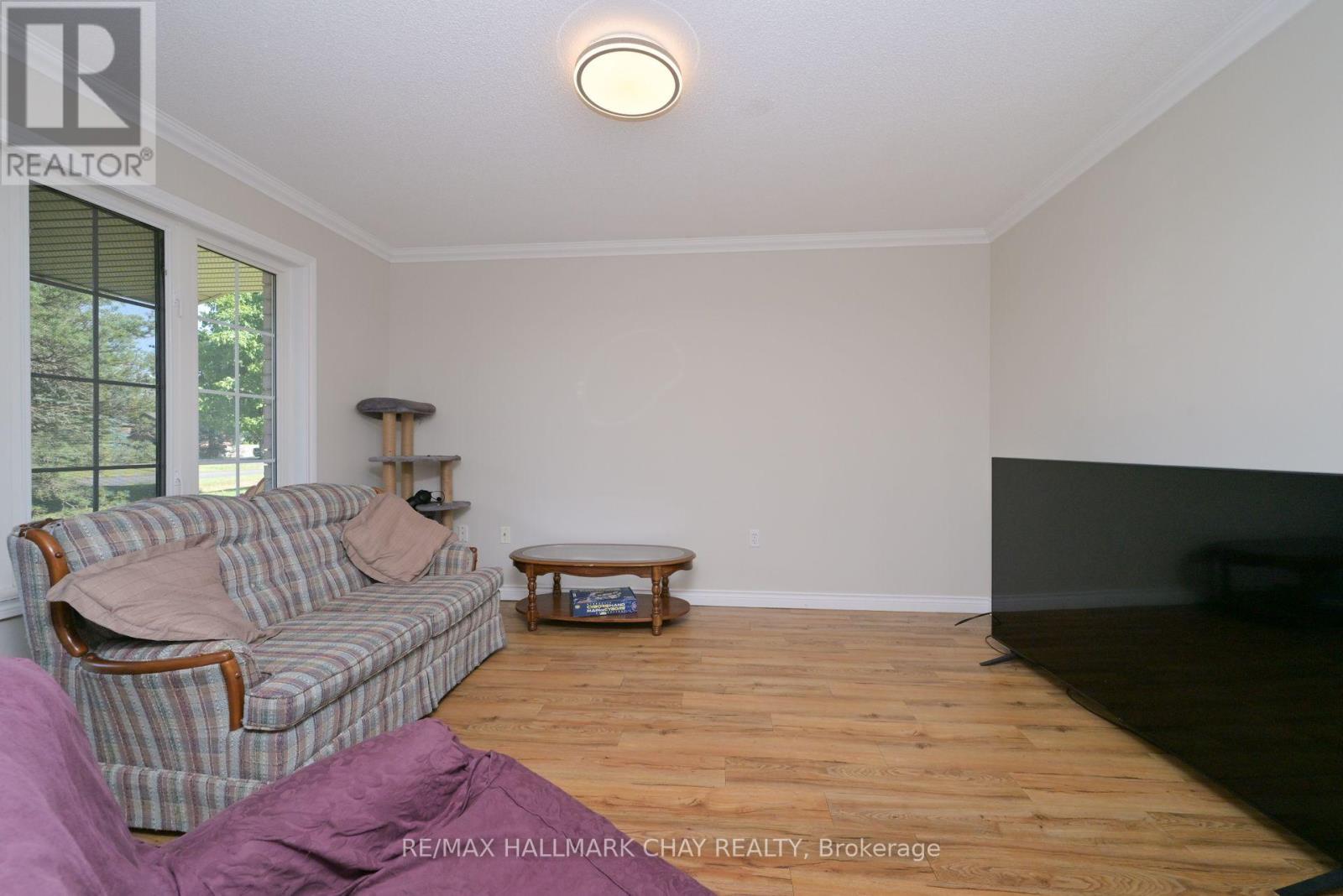 16 Brian Crescent, Adjala-Tosorontio, Ontario  L0M 1J0 - Photo 5 - N12672488