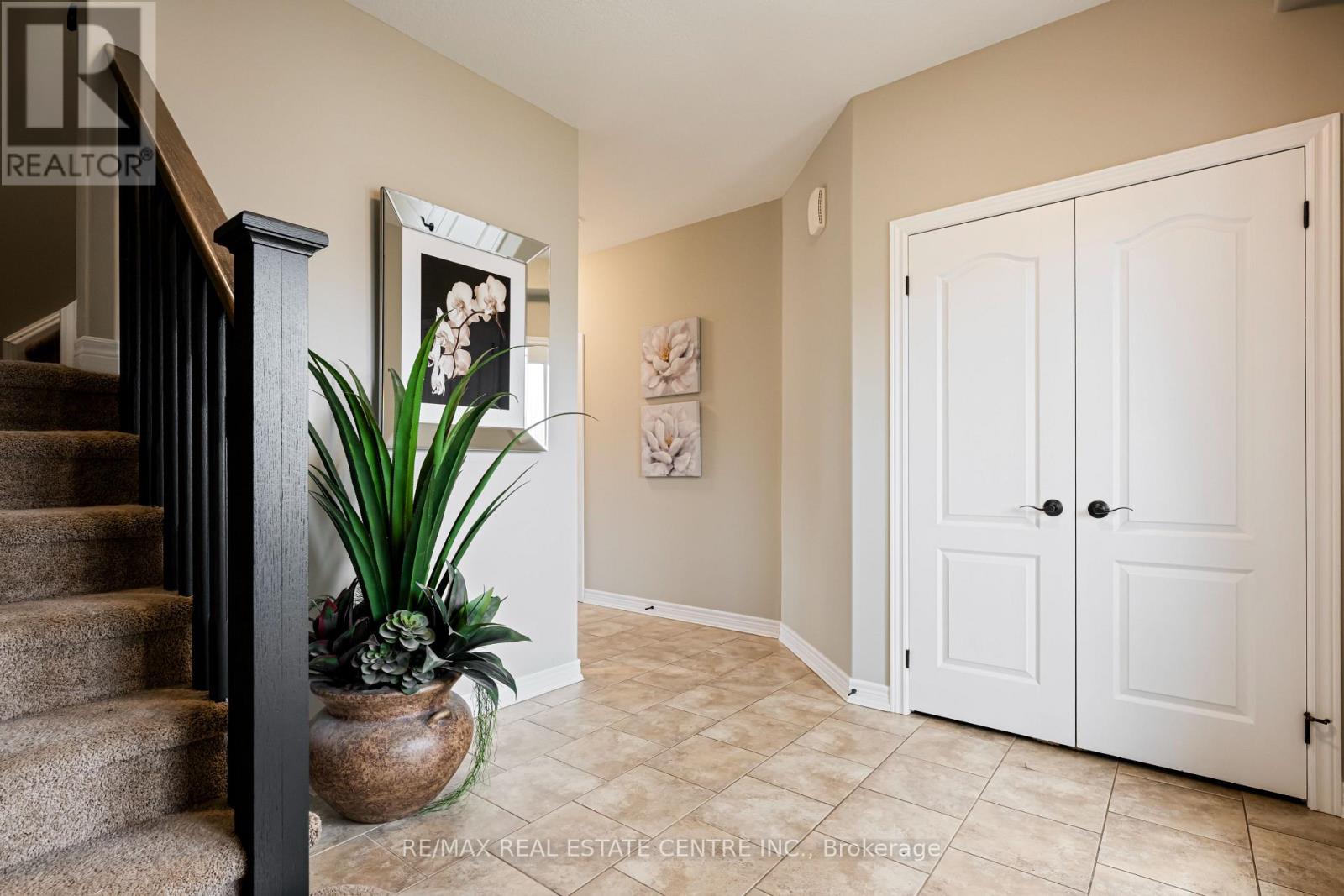 51 Burt Avenue, New Tecumseth, Ontario  L9R 0G8 - Photo 4 - N12948782