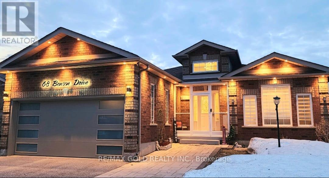 68 Benson Drive, Barrie, Ontario  L4N 7Y2 - Photo 2 - S13022340