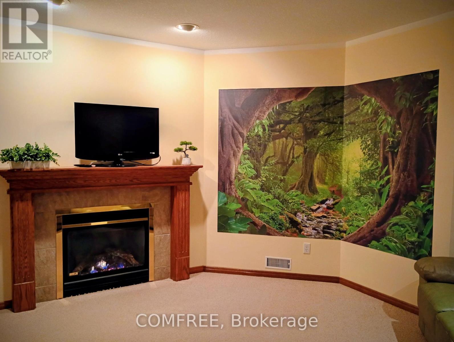 35 Tanya Drive, Southwest Middlesex, Ontario  N0L 1M0 - Photo 22 - X12940524