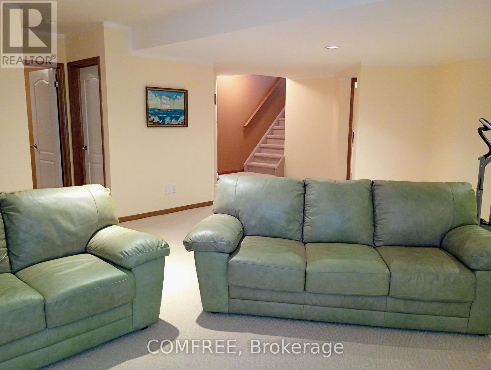 35 Tanya Drive, Southwest Middlesex, Ontario  N0L 1M0 - Photo 21 - X12940524