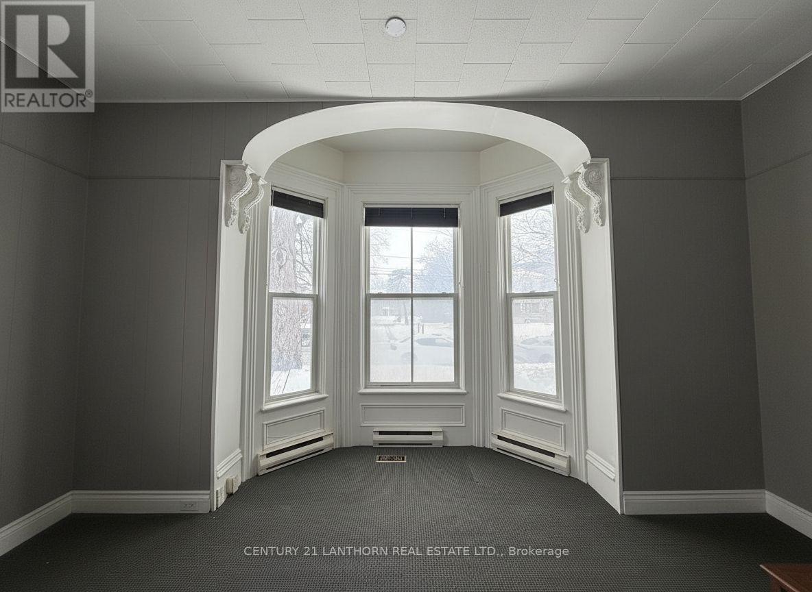 340 Main Street, Prince Edward County (Picton Ward), Ontario  K0K 2T0 - Photo 7 - X13022876