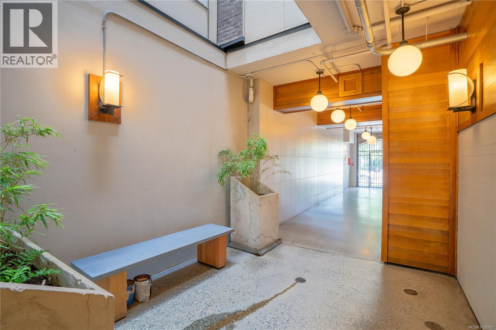 203 1121 Fort St, Victoria, British Columbia  V8V 3K9 - Photo 28 - 1032919