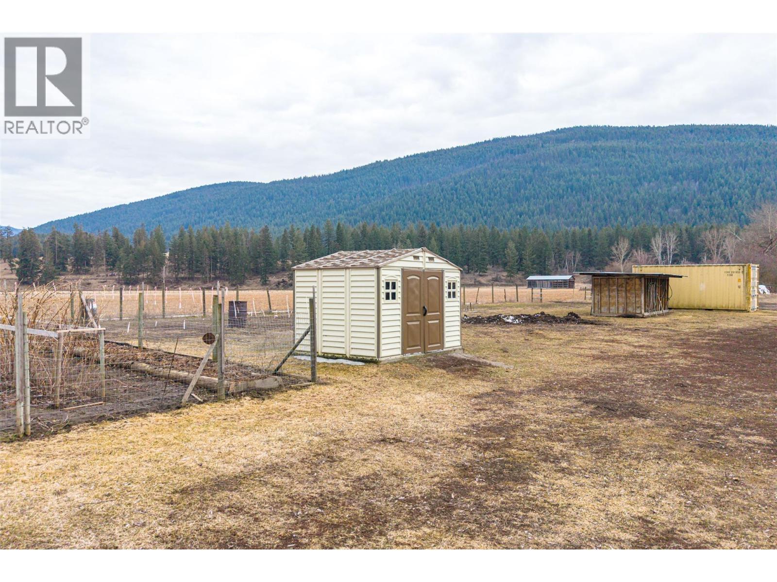 64 Bloom Road, Lumby, British Columbia  V0E 2G7 - Photo 16 - 10378515