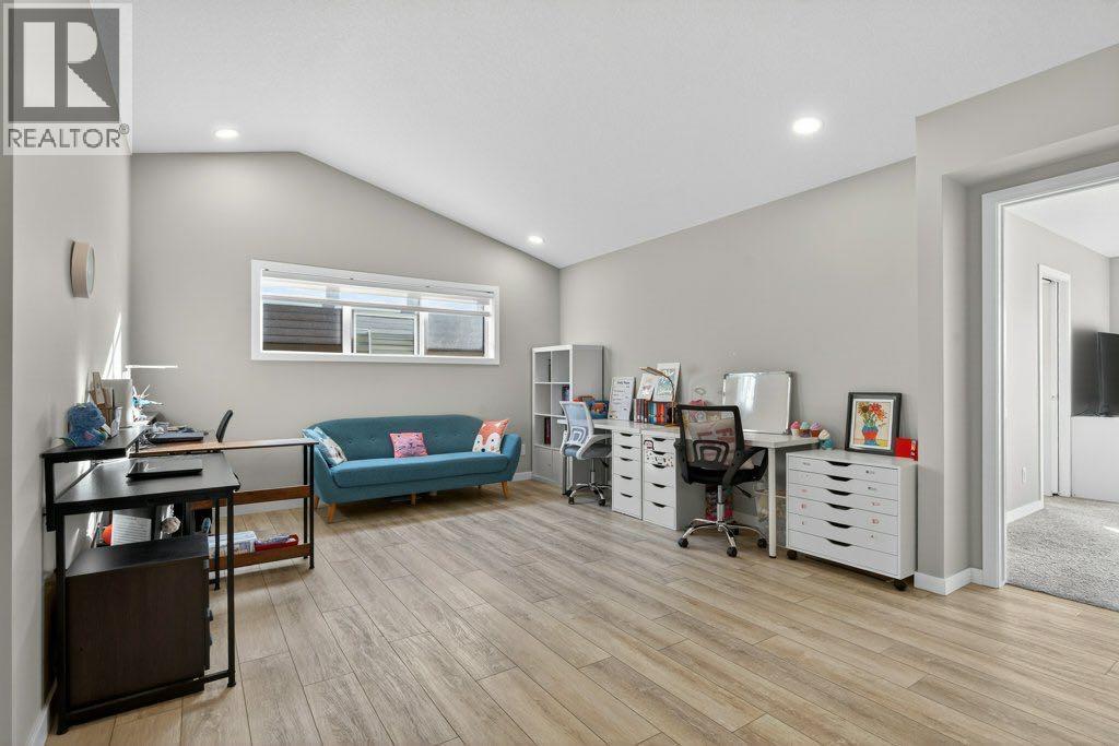 665 Creekmill Court SW, Airdrie, Alberta  T4B 5J8 - Photo 23 - A2287010