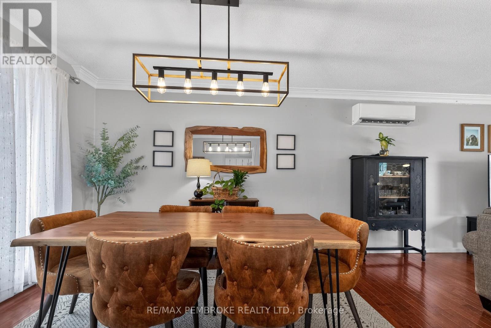 13 Point Crescent, Petawawa, Ontario  K8H 3G1 - Photo 10 - X13022884