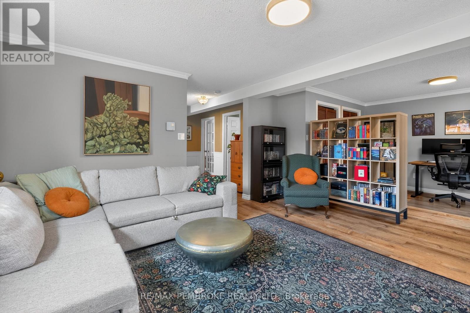 13 Point Crescent, Petawawa, Ontario  K8H 3G1 - Photo 35 - X13022884