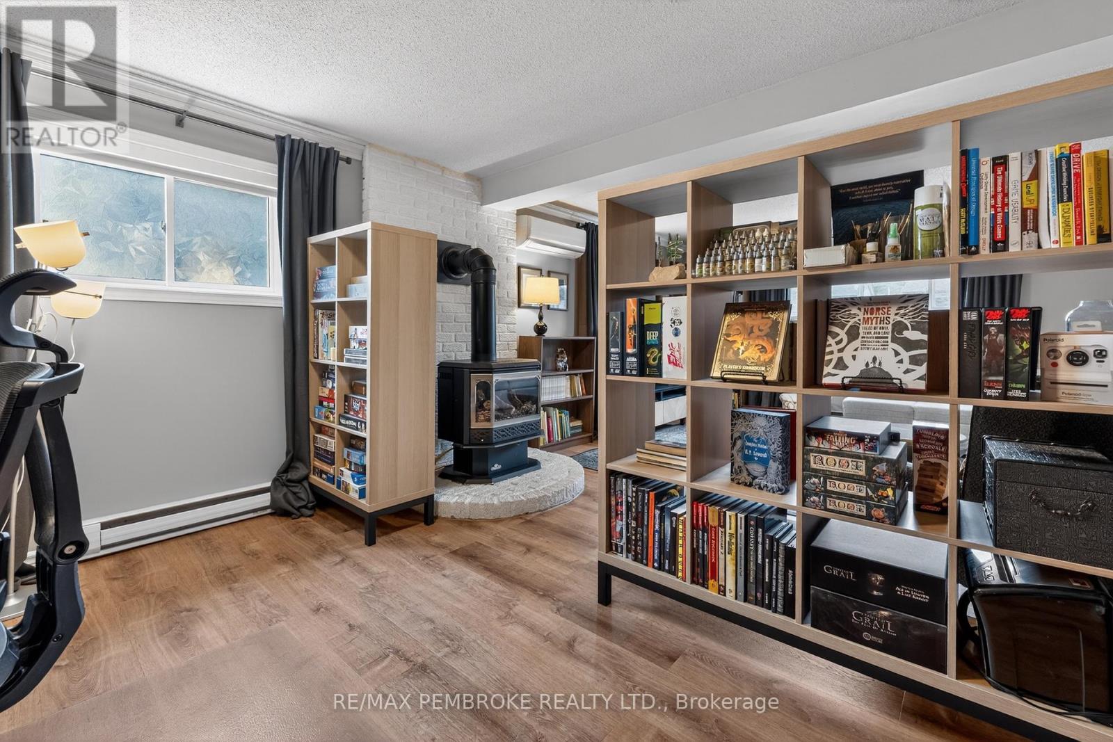 13 Point Crescent, Petawawa, Ontario  K8H 3G1 - Photo 38 - X13022884