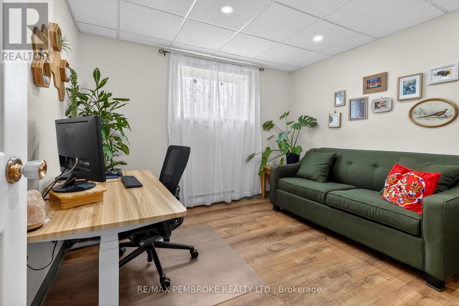 13 Point Crescent, Petawawa, Ontario  K8H 3G1 - Photo 42 - X13022884