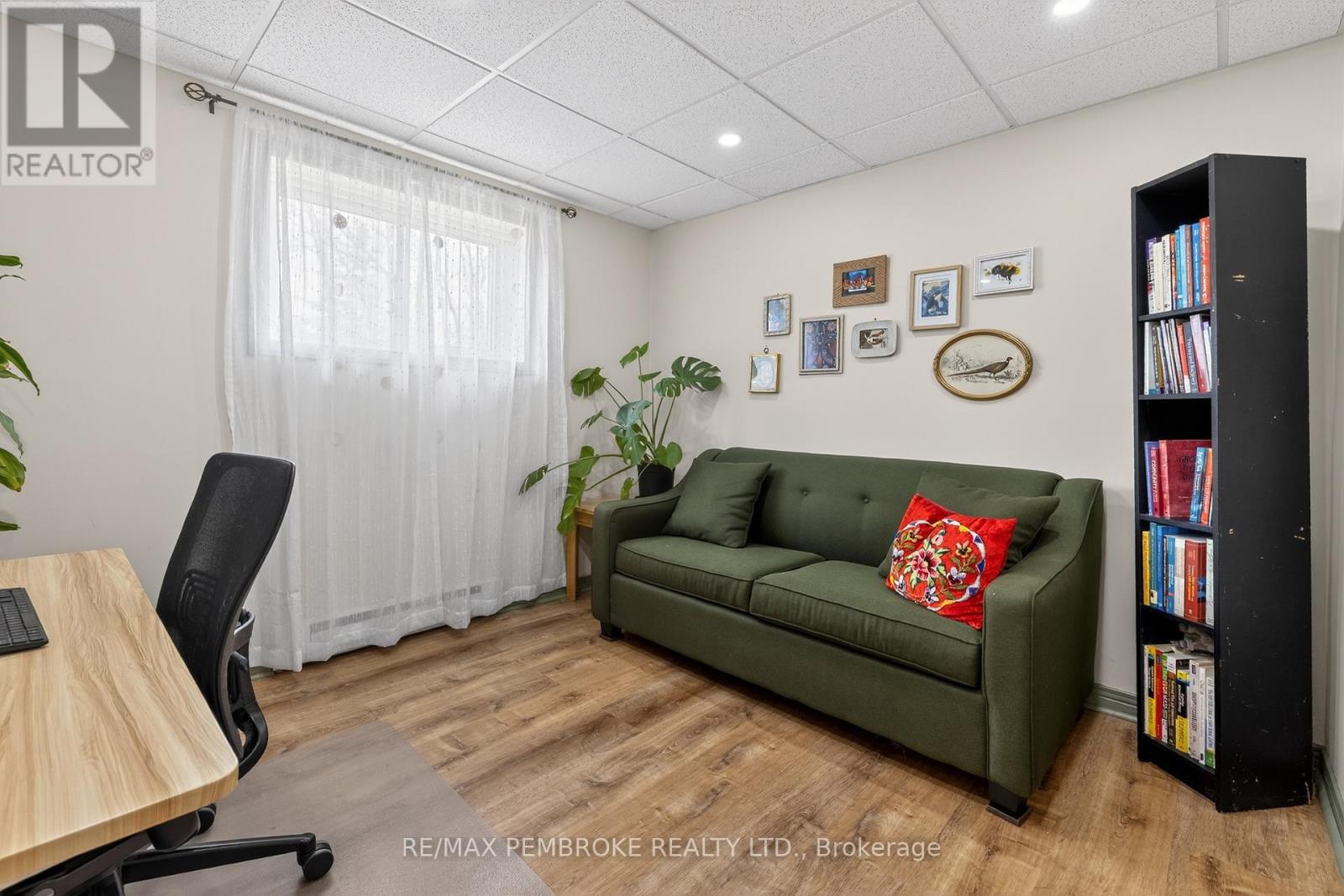 13 Point Crescent, Petawawa, Ontario  K8H 3G1 - Photo 43 - X13022884