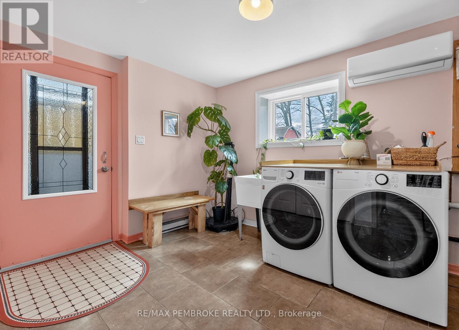 13 Point Crescent, Petawawa, Ontario  K8H 3G1 - Photo 45 - X13022884