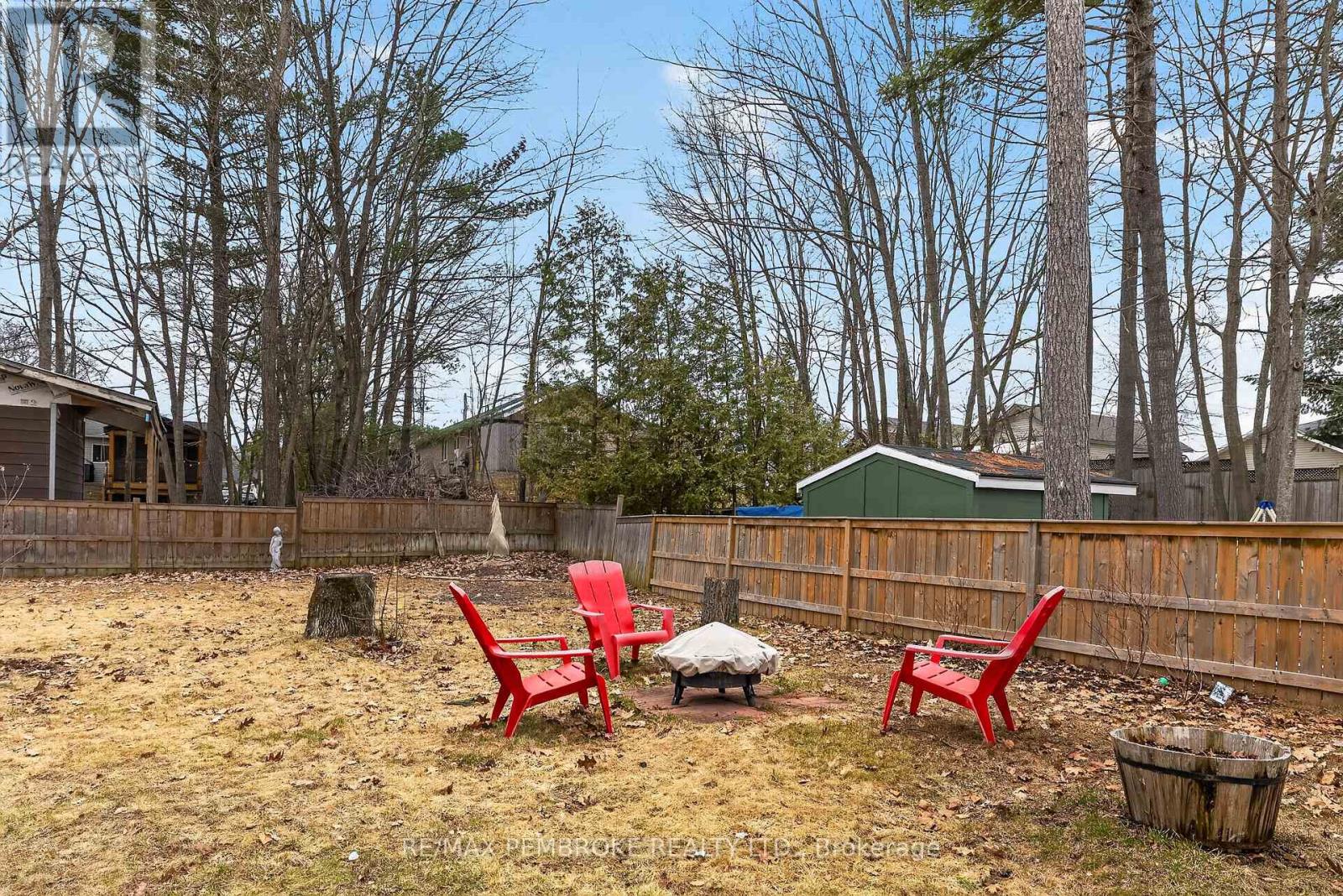 13 Point Crescent, Petawawa, Ontario  K8H 3G1 - Photo 48 - X13022884