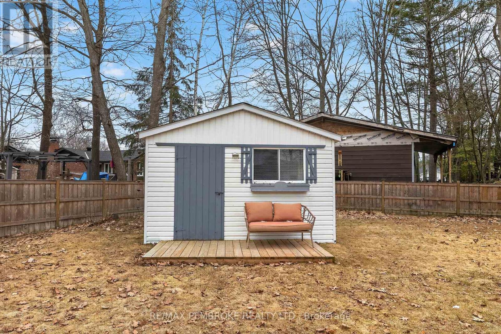 13 Point Crescent, Petawawa, Ontario  K8H 3G1 - Photo 49 - X13022884