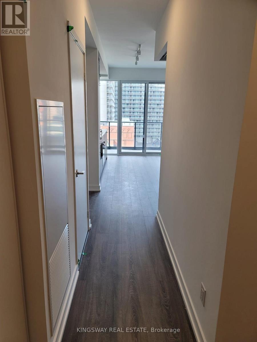 923 - 20 Edward Street, Toronto, Ontario  M5G 0C5 - Photo 3 - C13022878