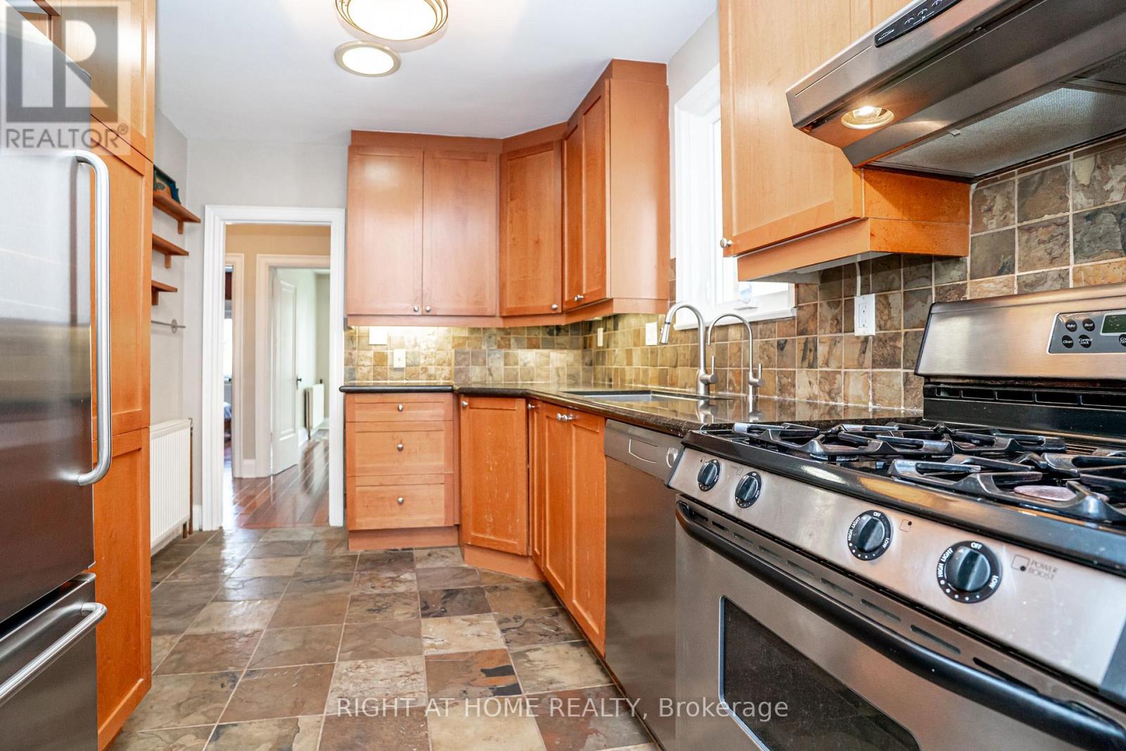 107 Everden Road, Toronto, Ontario  M6C 3K7 - Photo 11 - C13022924