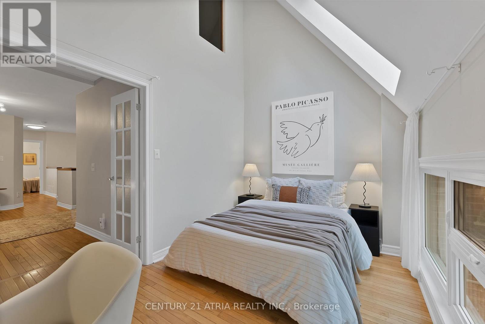 65 Mcgill Street, Toronto, Ontario  M5B 1H3 - Photo 23 - C13022948