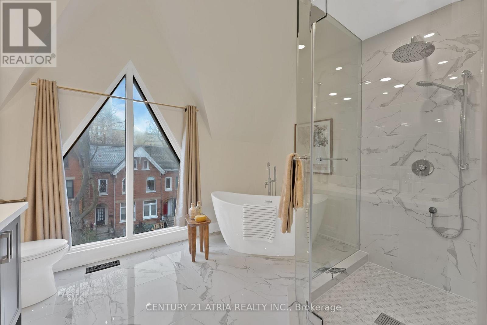 65 Mcgill Street, Toronto, Ontario  M5B 1H3 - Photo 28 - C13022948