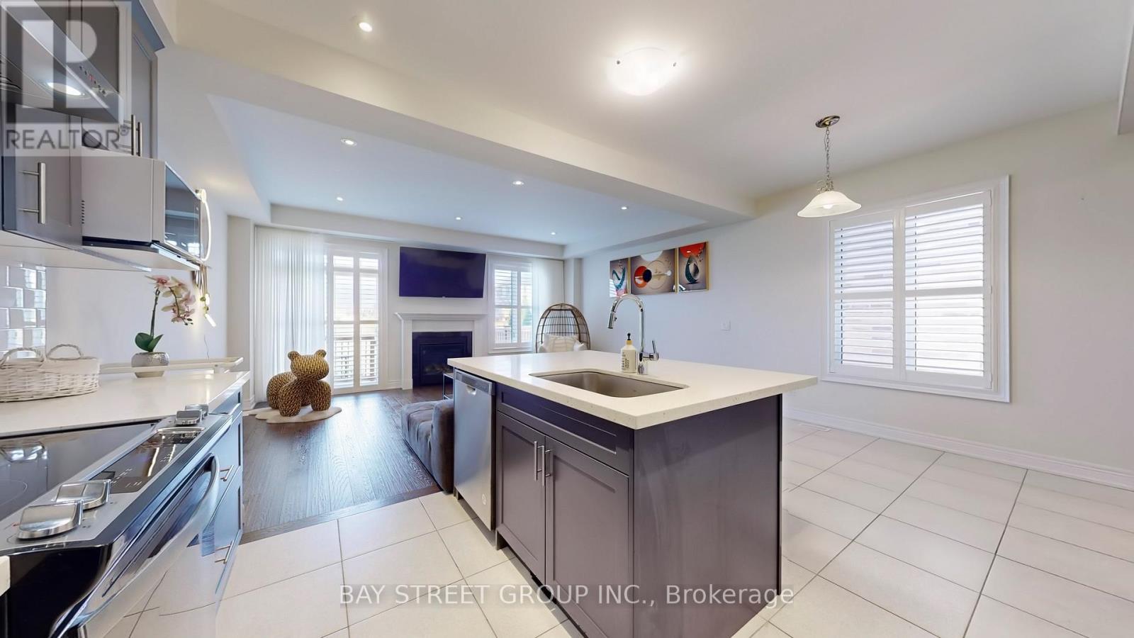 110 Christine Elliott Avenue, Whitby, Ontario  L1P 0E1 - Photo 12 - E13022870