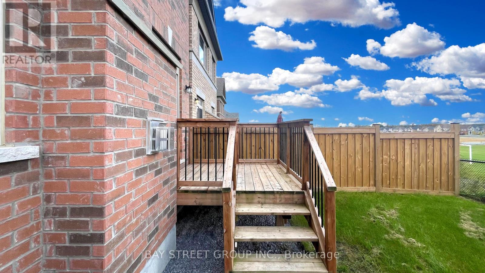110 Christine Elliott Avenue, Whitby, Ontario  L1P 0E1 - Photo 42 - E13022870