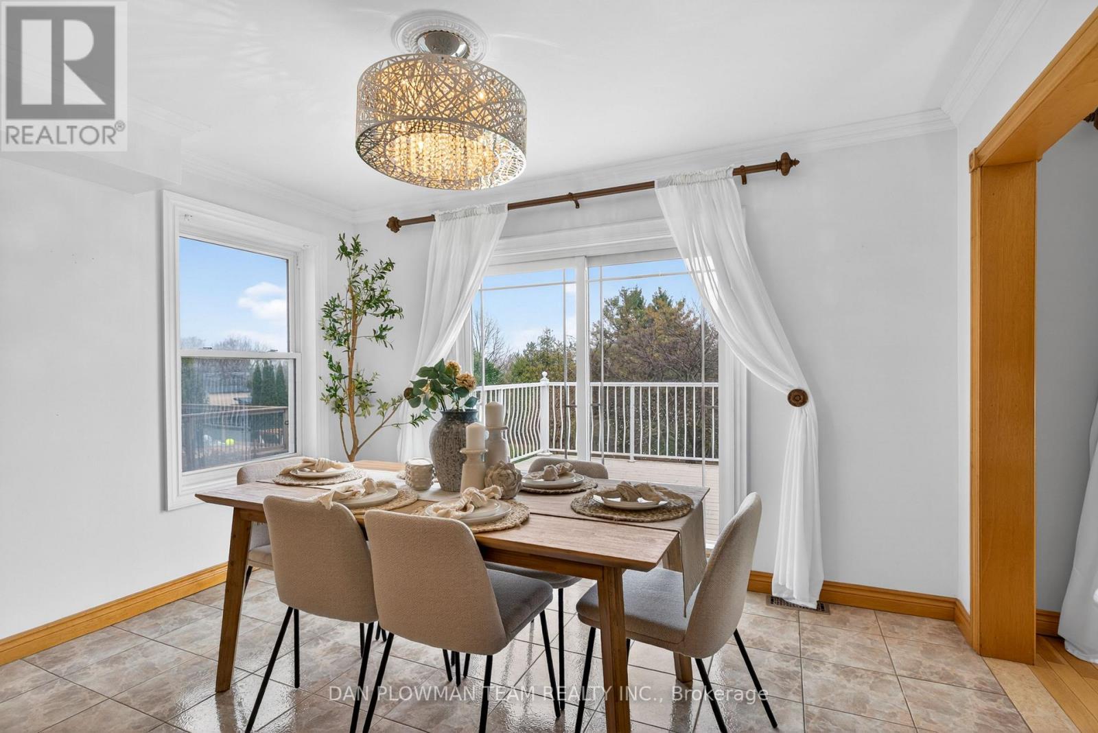 357 Powell Road, Whitby, Ontario  L1N 2H5 - Photo 14 - E13022872