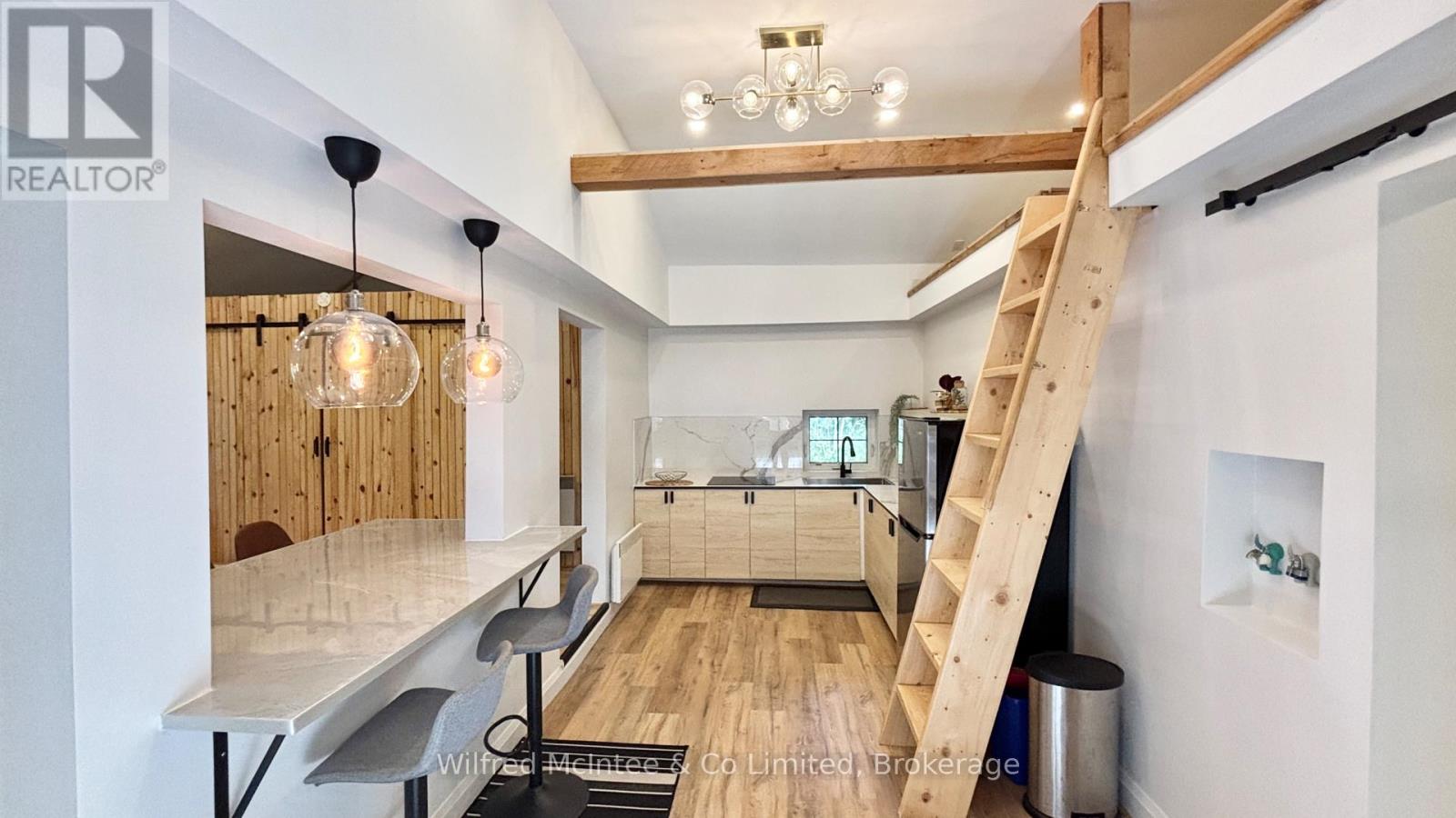 7 6th Avenue S, South Bruce Peninsula, Ontario  N0H 2G0 - Photo 31 - X13022902