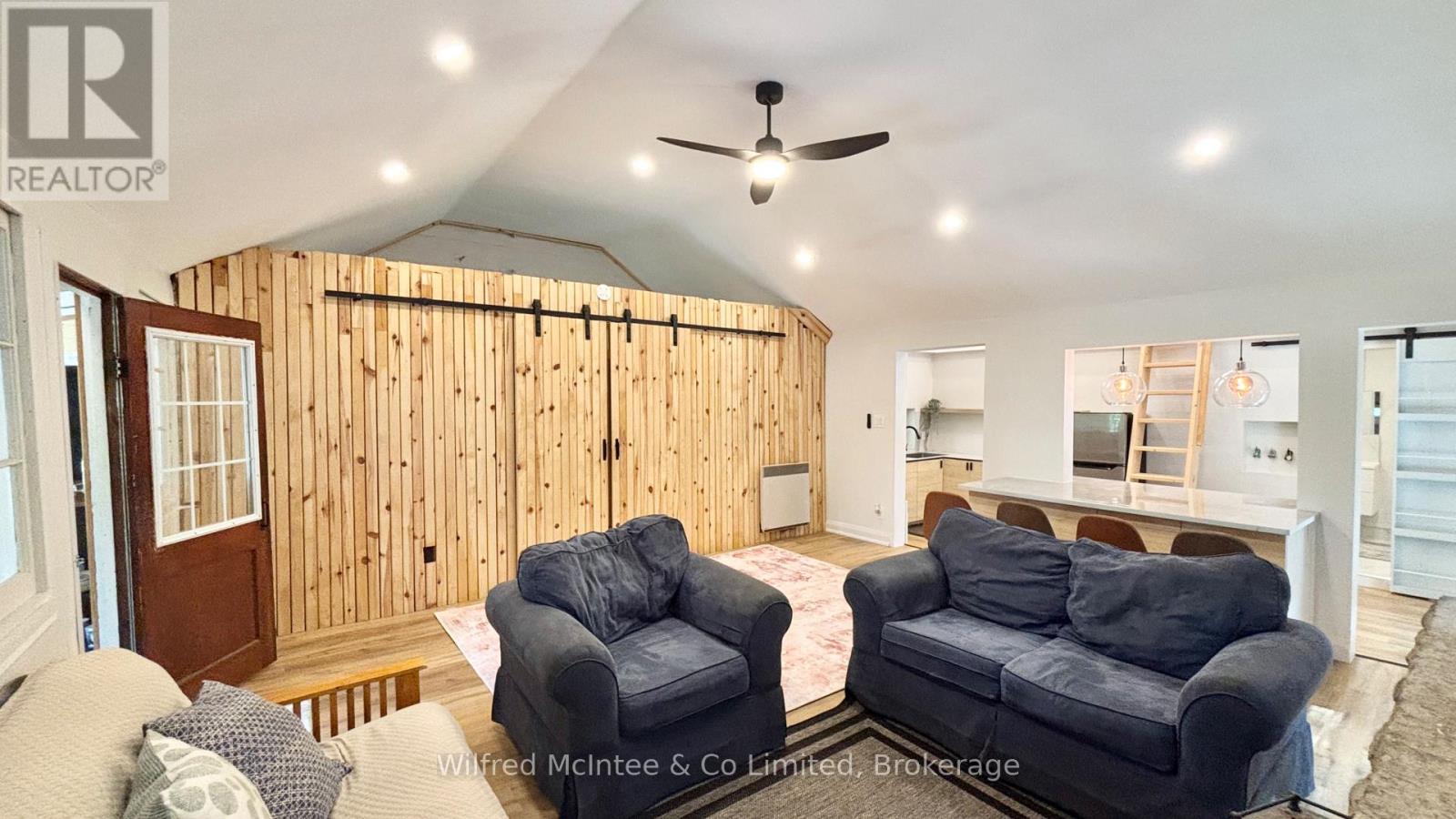 7 6th Avenue S, South Bruce Peninsula, Ontario  N0H 2G0 - Photo 32 - X13022902