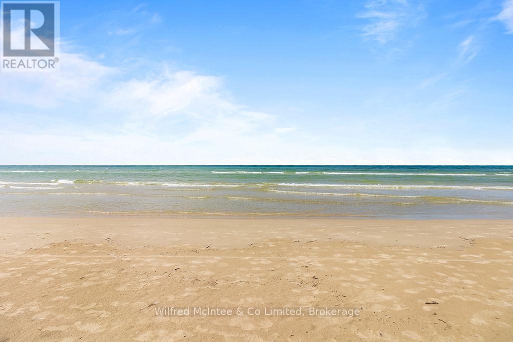 7 6th Avenue S, South Bruce Peninsula, Ontario  N0H 2G0 - Photo 49 - X13022902