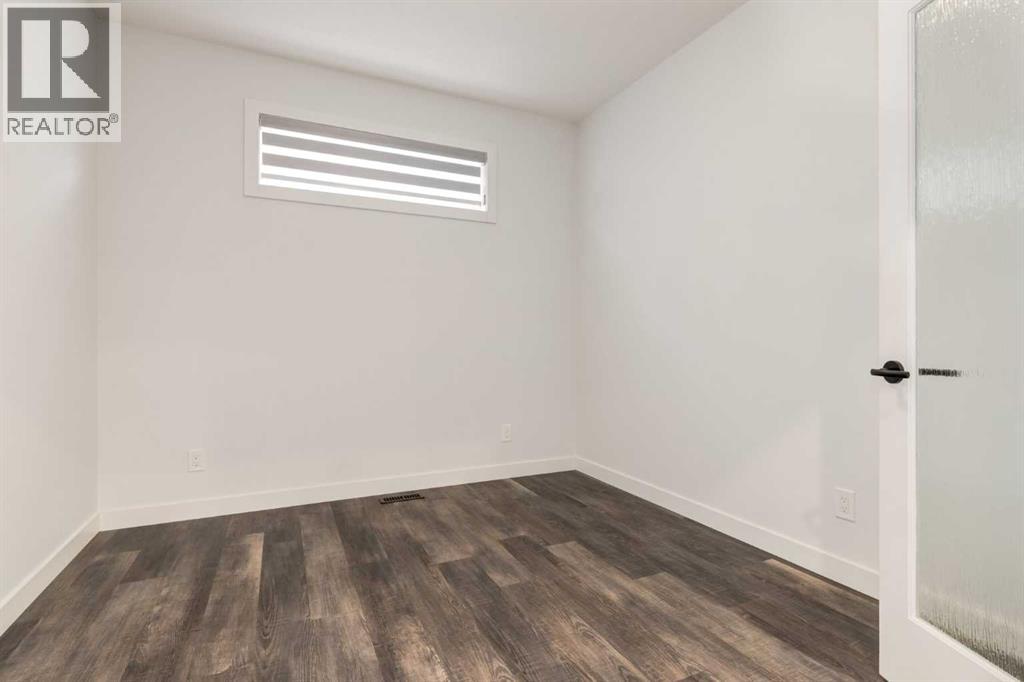 142 Cranbrook Park Se, Calgary, Alberta  T3M 3C2 - Photo 16 - A2298372