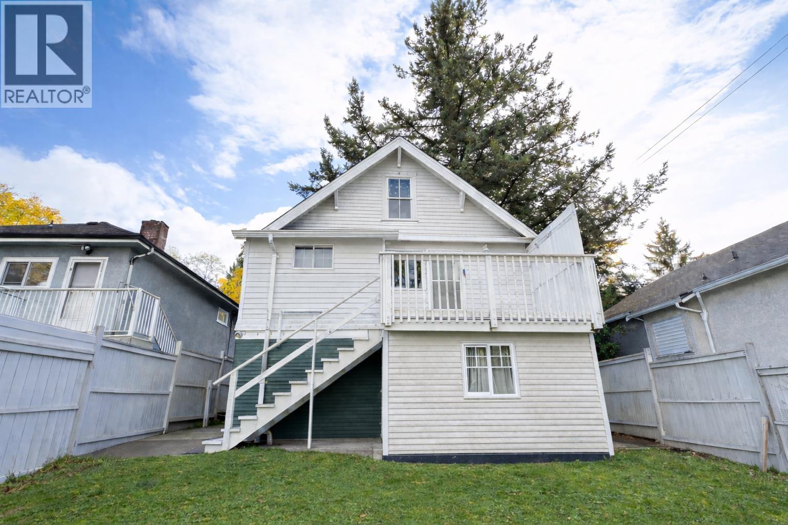 3865 Sandell Street, Burnaby, British Columbia  V5H 1J9 - Photo 4 - R3111980