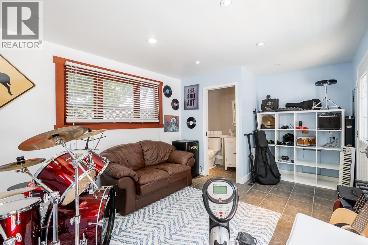 23035 117 Avenue, Maple Ridge, British Columbia  V2X 2K3 - Photo 17 - R3096421