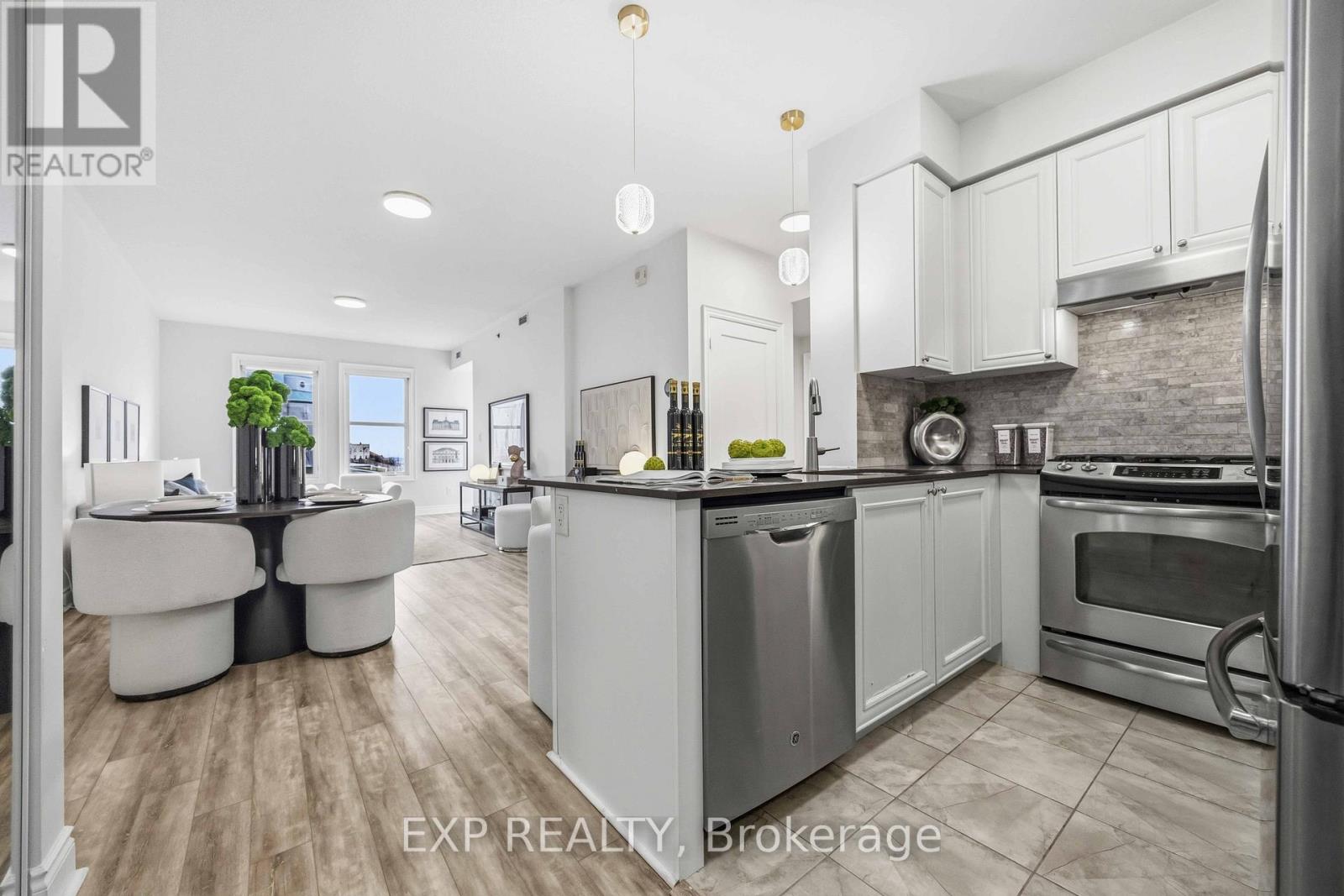 211 - 28 PRINCE REGENT STREET, Markham, Ontario