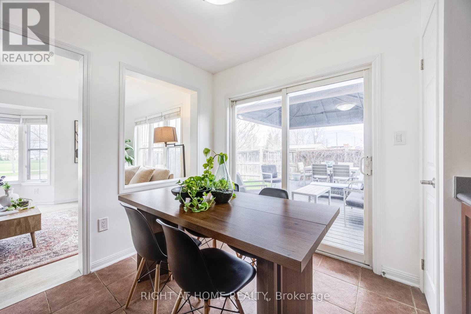 1 Jamesway Crescent, Whitchurch-Stouffville, Ontario  L4A 0A3 - Photo 16 - N13022904