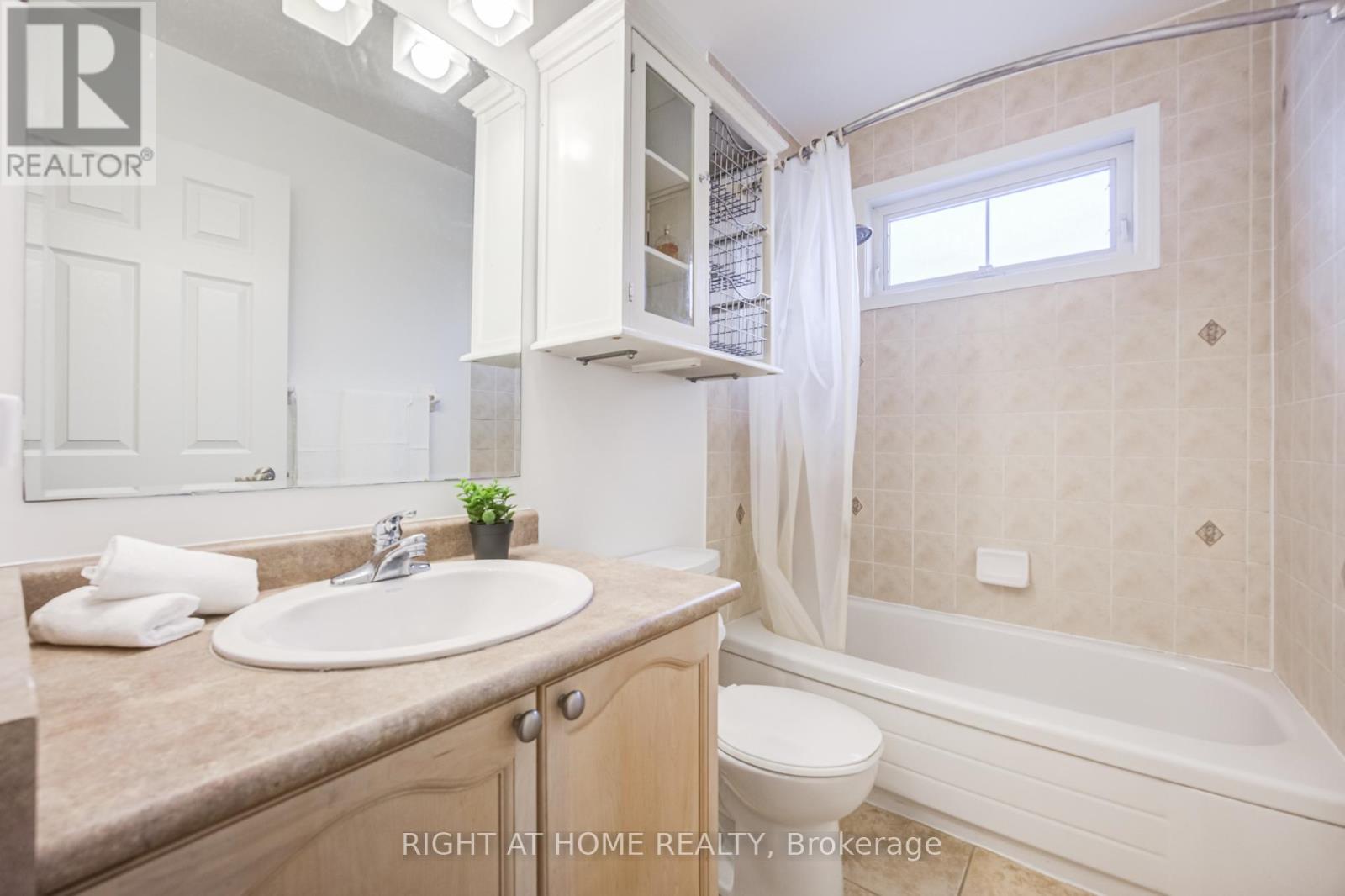 1 Jamesway Crescent, Whitchurch-Stouffville, Ontario  L4A 0A3 - Photo 22 - N13022904