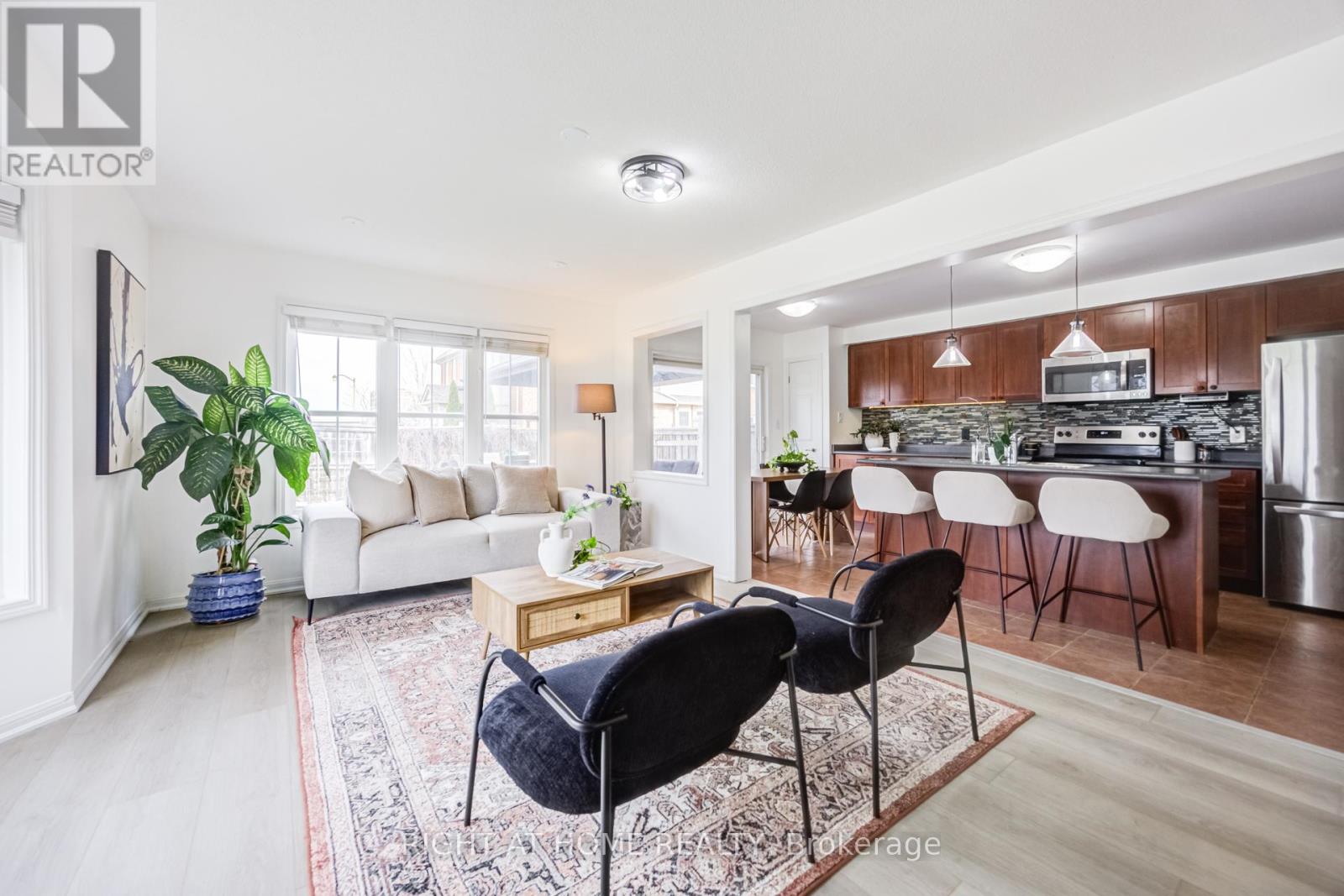 1 Jamesway Crescent, Whitchurch-Stouffville, Ontario  L4A 0A3 - Photo 9 - N13022904