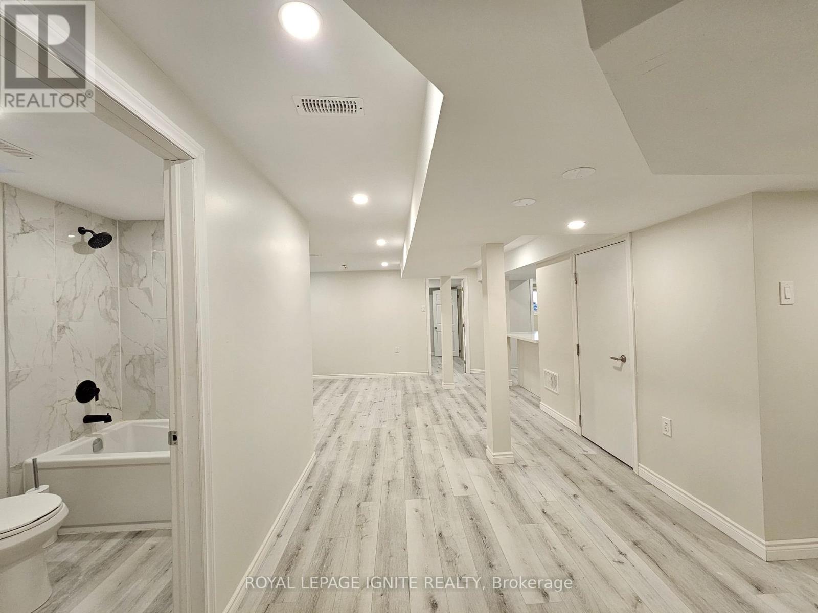 Bsmt - 669 Sweetwater Crescent, Newmarket, Ontario  L3X 0H6 - Photo 3 - N13022906