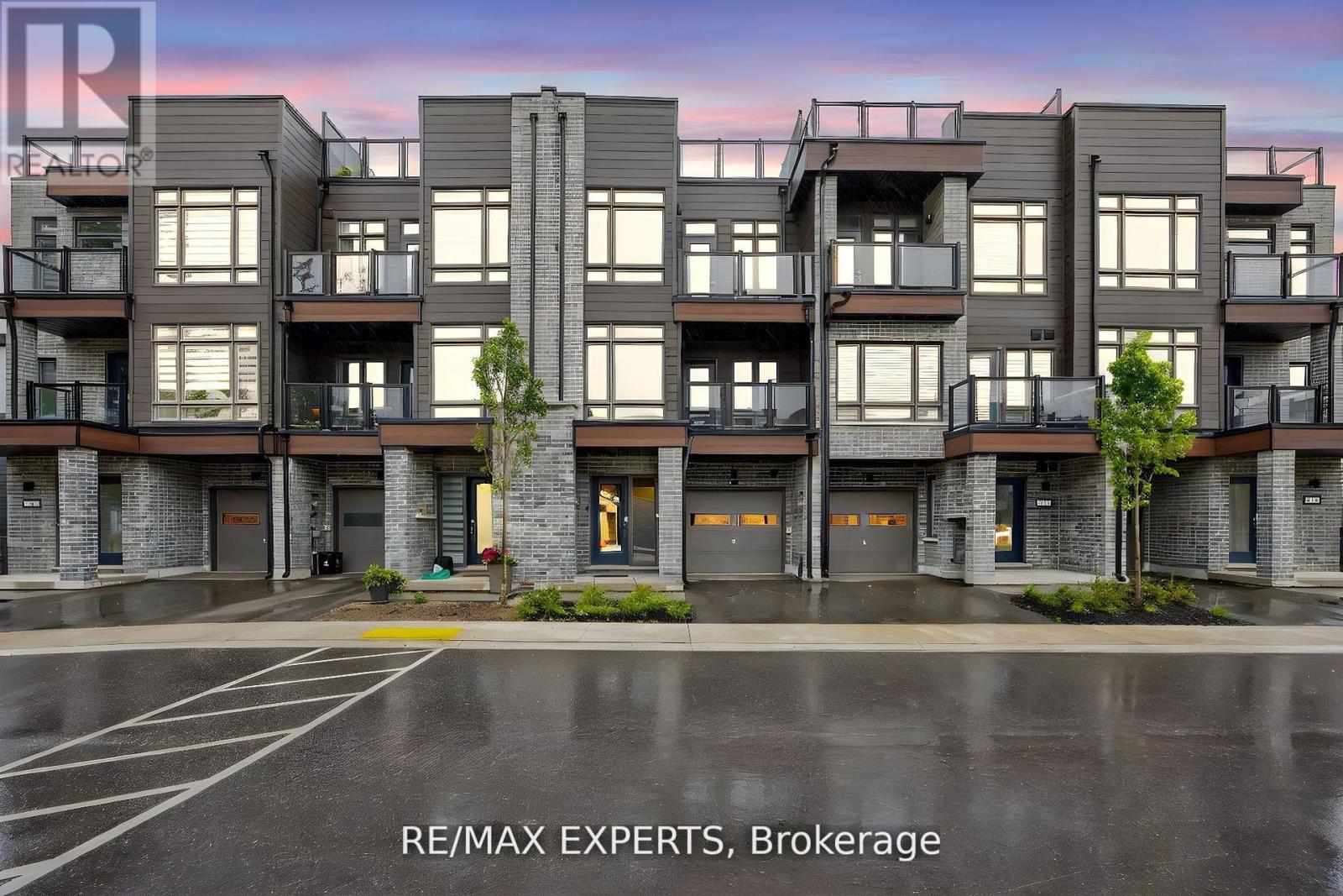 6 WYN WOOD LANE, Orillia, Ontario