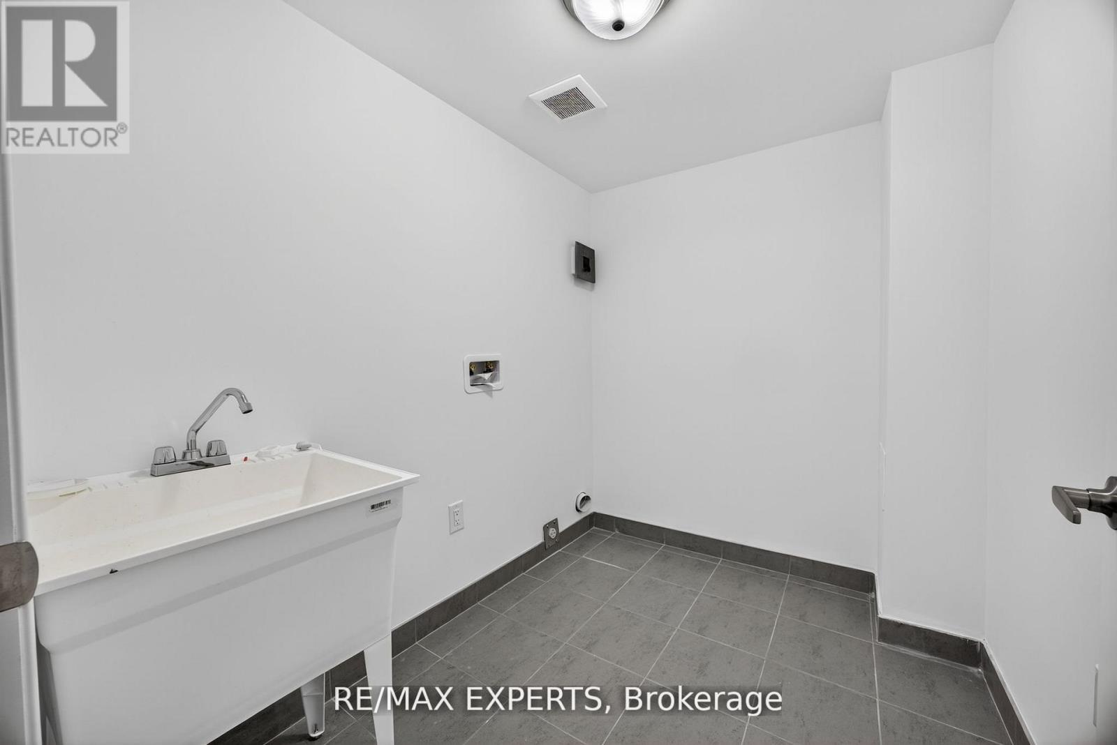 6 Wyn Wood Lane, Orillia, Ontario  L3V 8P6 - Photo 34 - S13022942