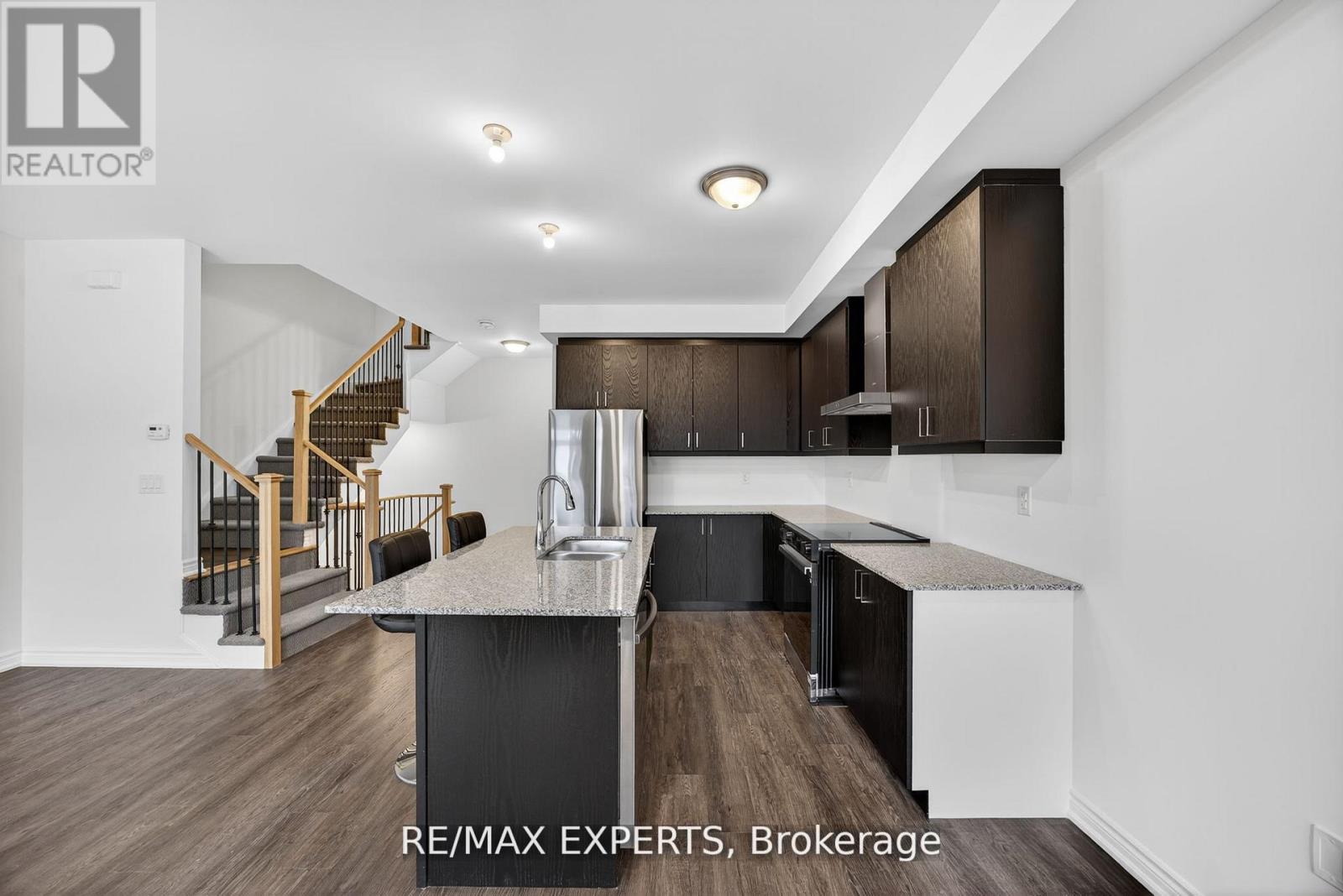 6 Wyn Wood Lane, Orillia, Ontario  L3V 8P6 - Photo 8 - S13022942