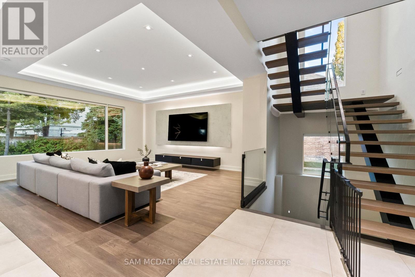 2075 Shawanaga Trail, Mississauga, Ontario  L5H 3Z3 - Photo 10 - W13022882