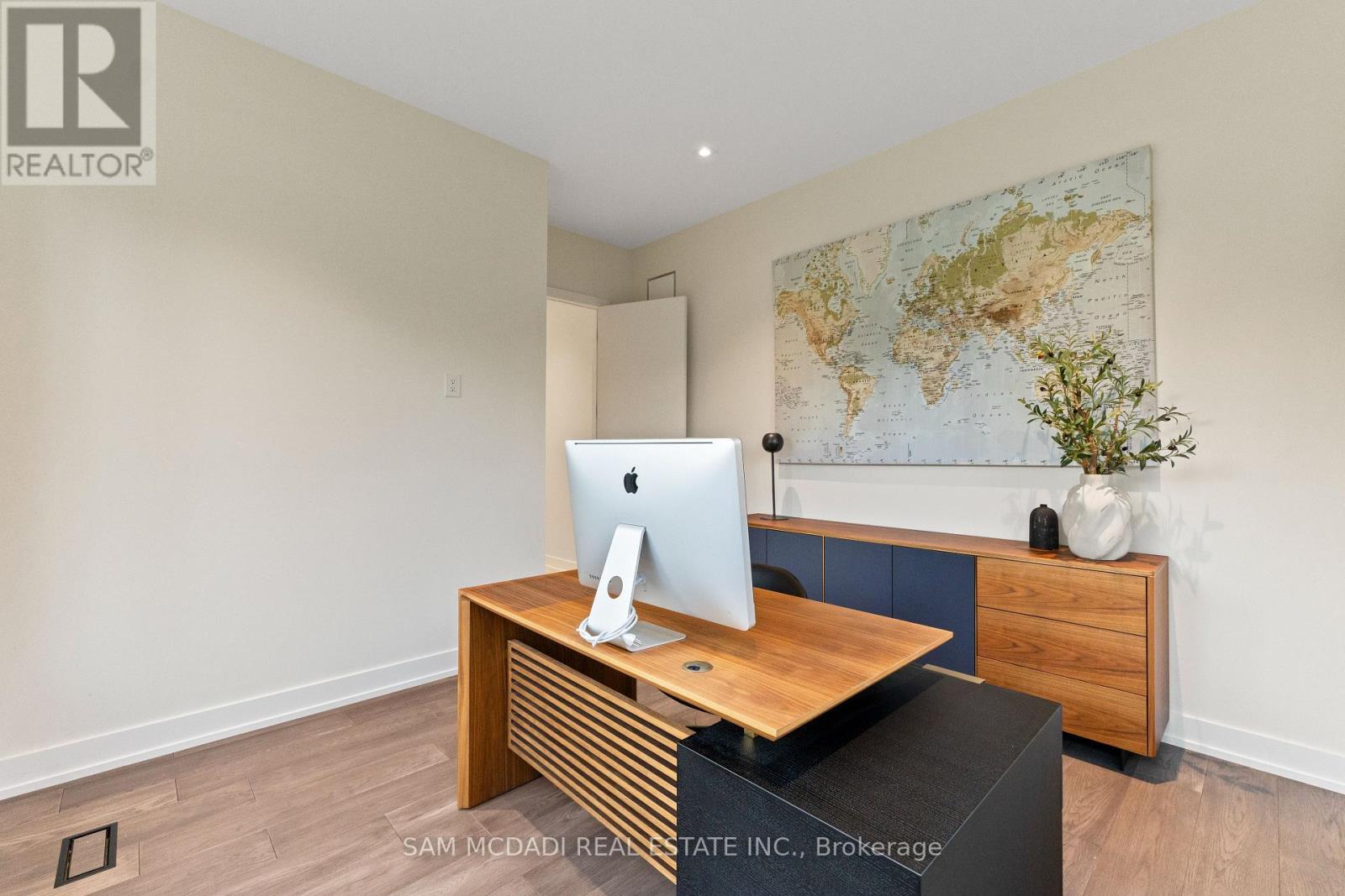 2075 Shawanaga Trail, Mississauga, Ontario  L5H 3Z3 - Photo 5 - W13022882