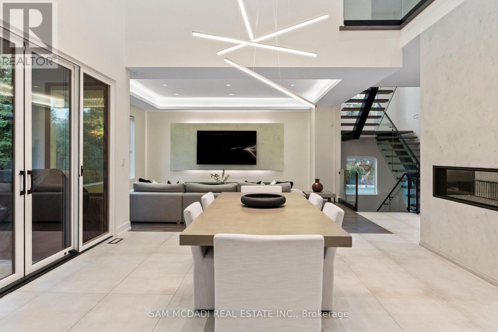 2075 Shawanaga Trail, Mississauga, Ontario  L5H 3Z3 - Photo 9 - W13022882