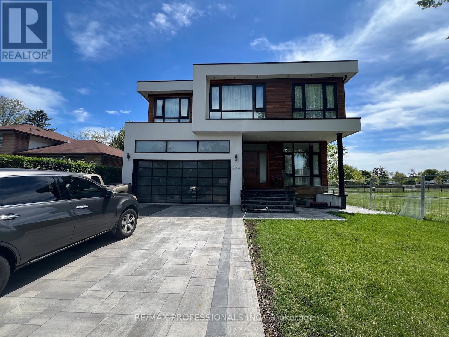 2206 UTLEY ROAD, Mississauga, Ontario