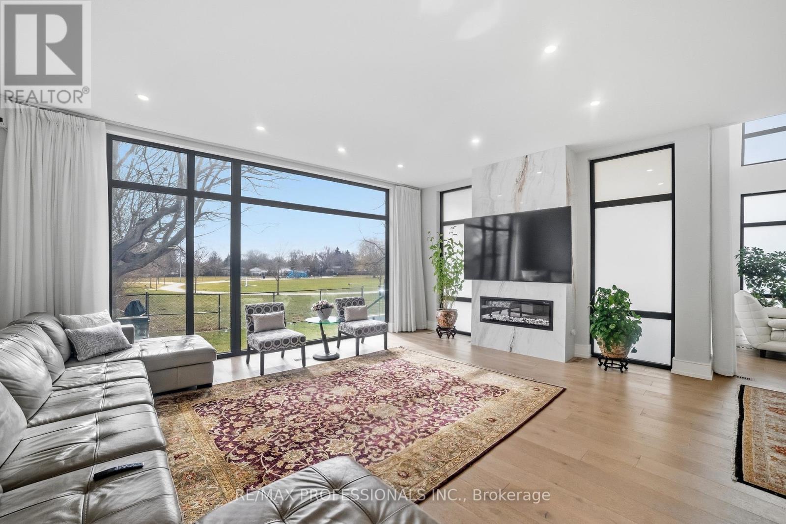 2206 Utley Road, Mississauga, Ontario  L5J 1X1 - Photo 10 - W13022916